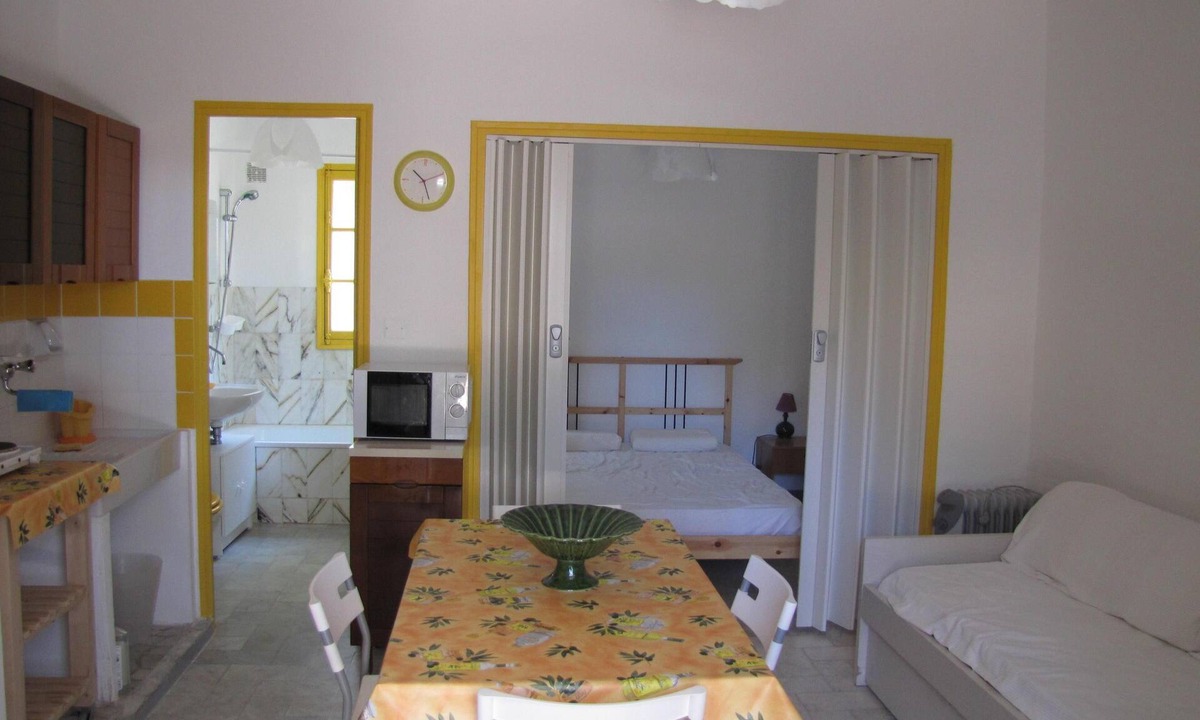 Le Pradet Apartment | Holiday rentals - Studio 4 people - Plage des Oursinières - Le Pradet