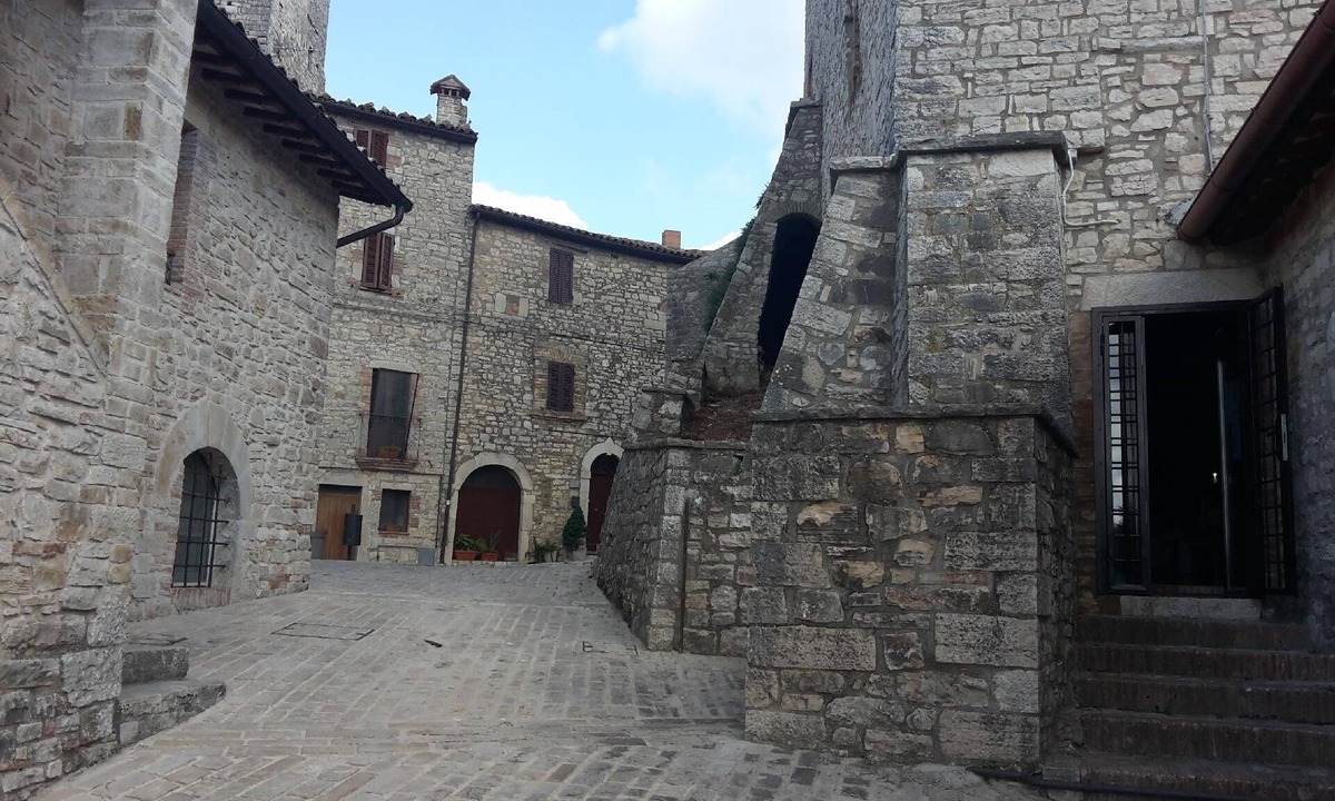 Izzalini Other | Holidays in a medieval castle