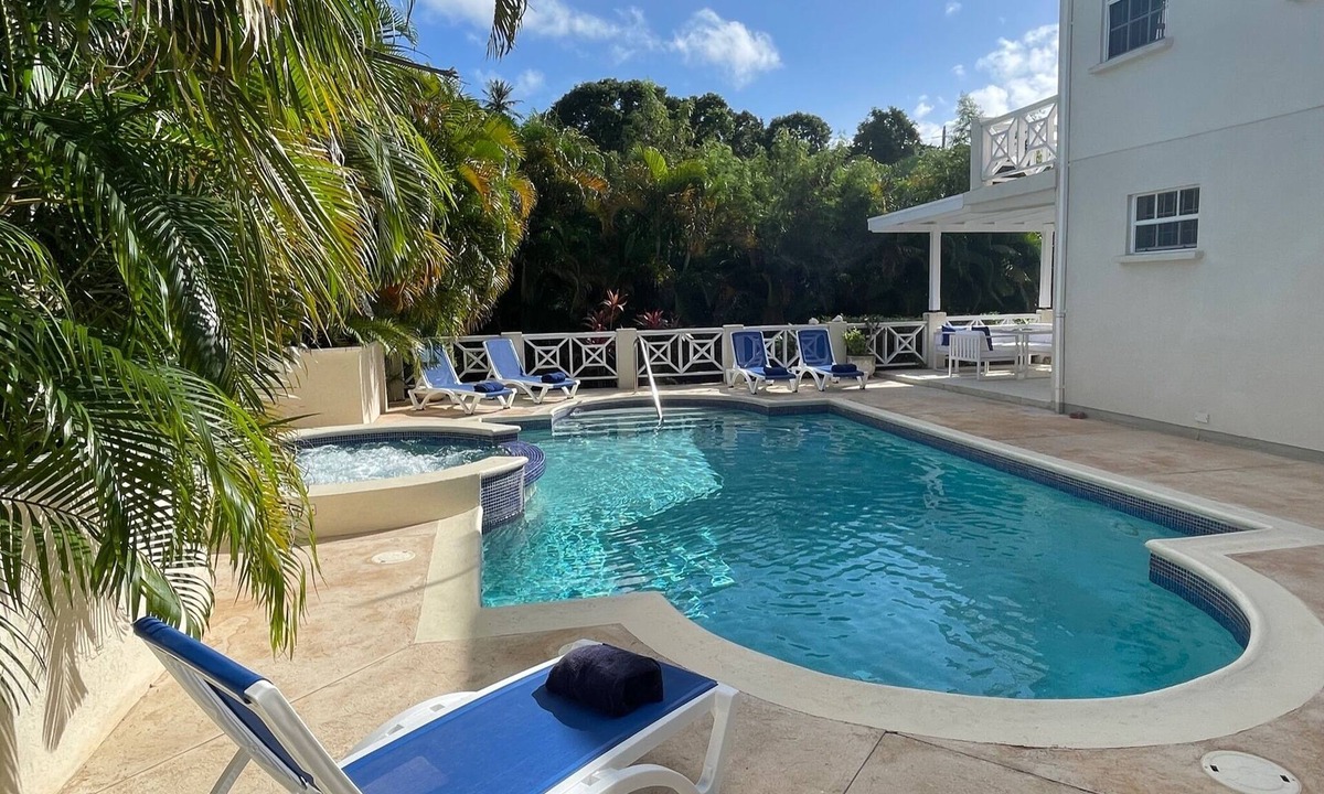 Clinketts Villa | Holland Park Villa Barbados, Sleeps 8, Private Pool