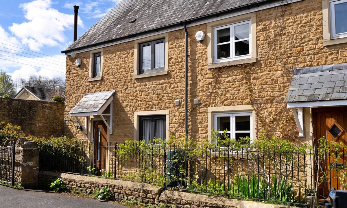 Norton Sub Hamdon House | Hollies Cottage, Oak (3 bed)