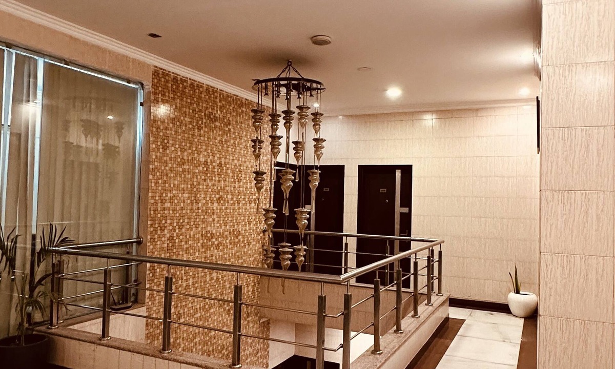 DLF Phase 3 House | Hollyhocks Residency