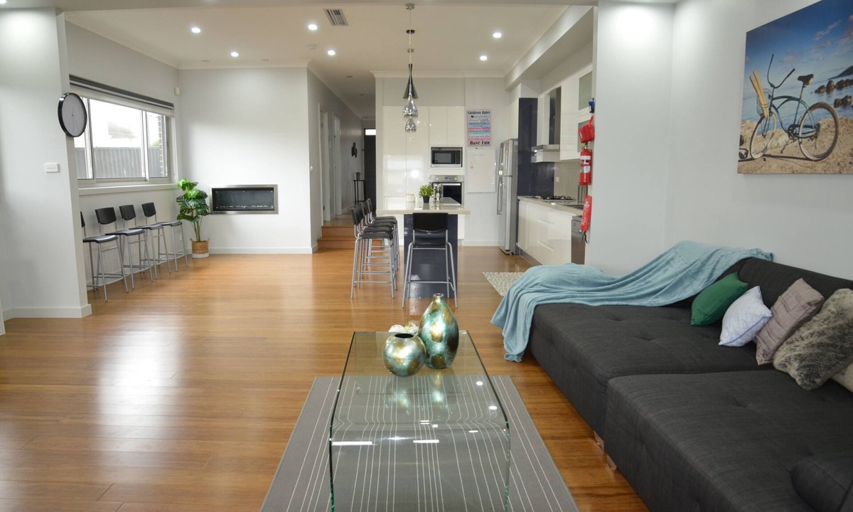Fairfield Heights House | Home Away from Home - Modern and Spacious