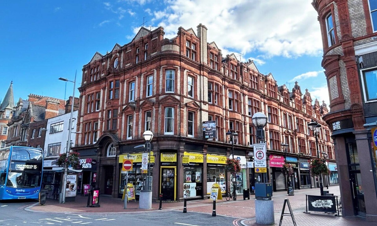 Reading City Centre Apartment | Home Away From Home 2 Bedroom 2 Bathroom Reading