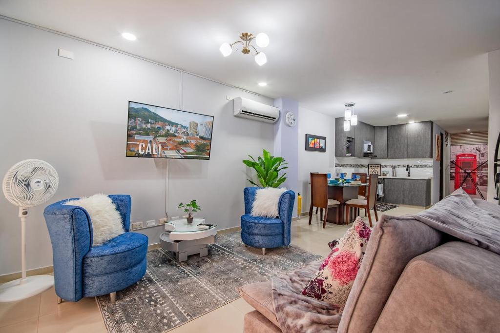 Cali Apartment | Home away from Home