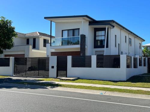 Rochedale House | Home Away From Home &EV Charging&PET Friendly