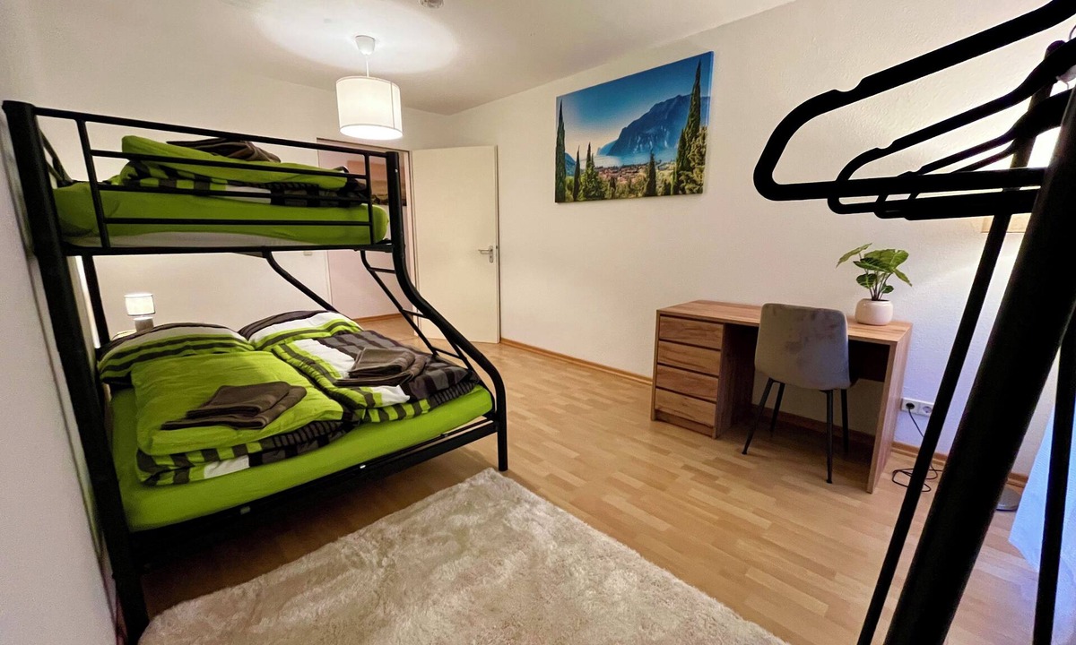 Plagwitz Apartment | Home feeling in Leipzig Lindenau incl. parking space