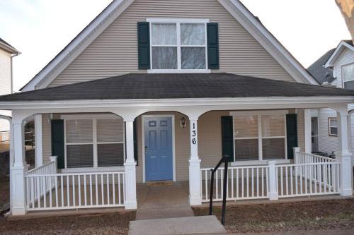 Greenville House | Home In Greenville 4 bedrooms, 4 beds, 2 baths