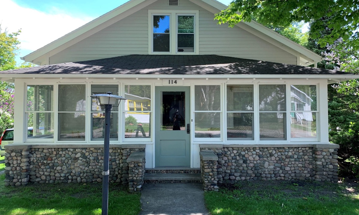 Suttons Bay House | Home located 2 blocks to the beach and Suttons Bay Village