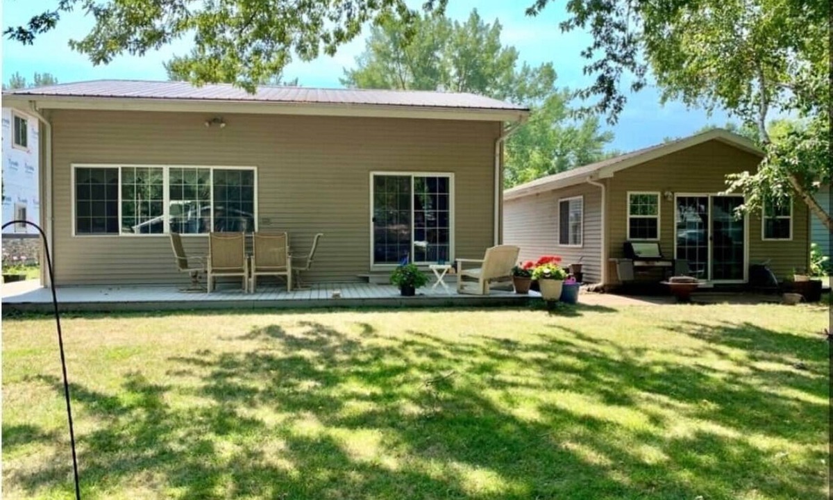 Wahpeton House | Home on the Canal Near Millers Bay