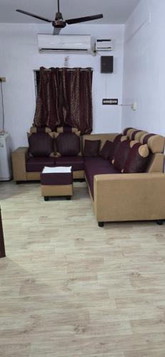 Kodambakkam Apartment | Home Stay A6