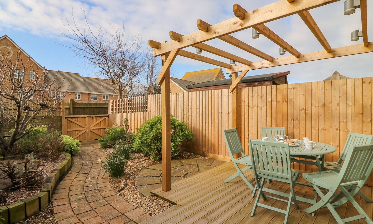Wyke Regis Cottage | Home Waters