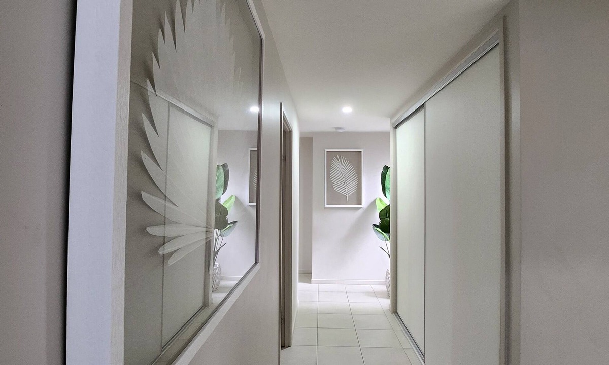 Rainbow Beach House | Home with Pool 400m to the Beach
