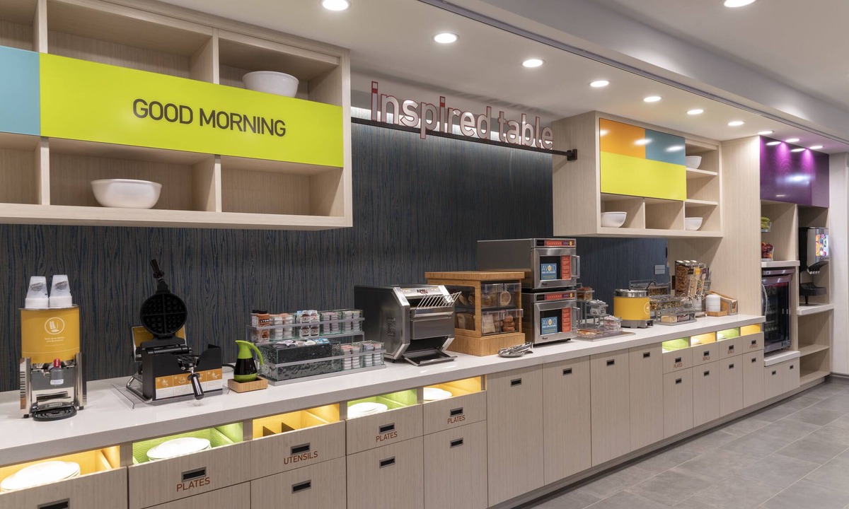West Newton Hotel | Home2 Suites by Hilton Indianapolis Airport