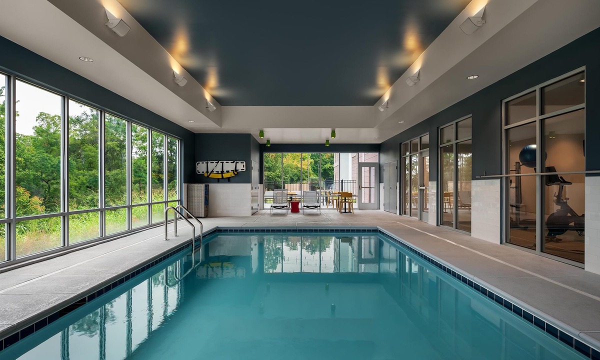 Willowville Hotel | Home2 Suites by Hilton Cincinnati Eastgate