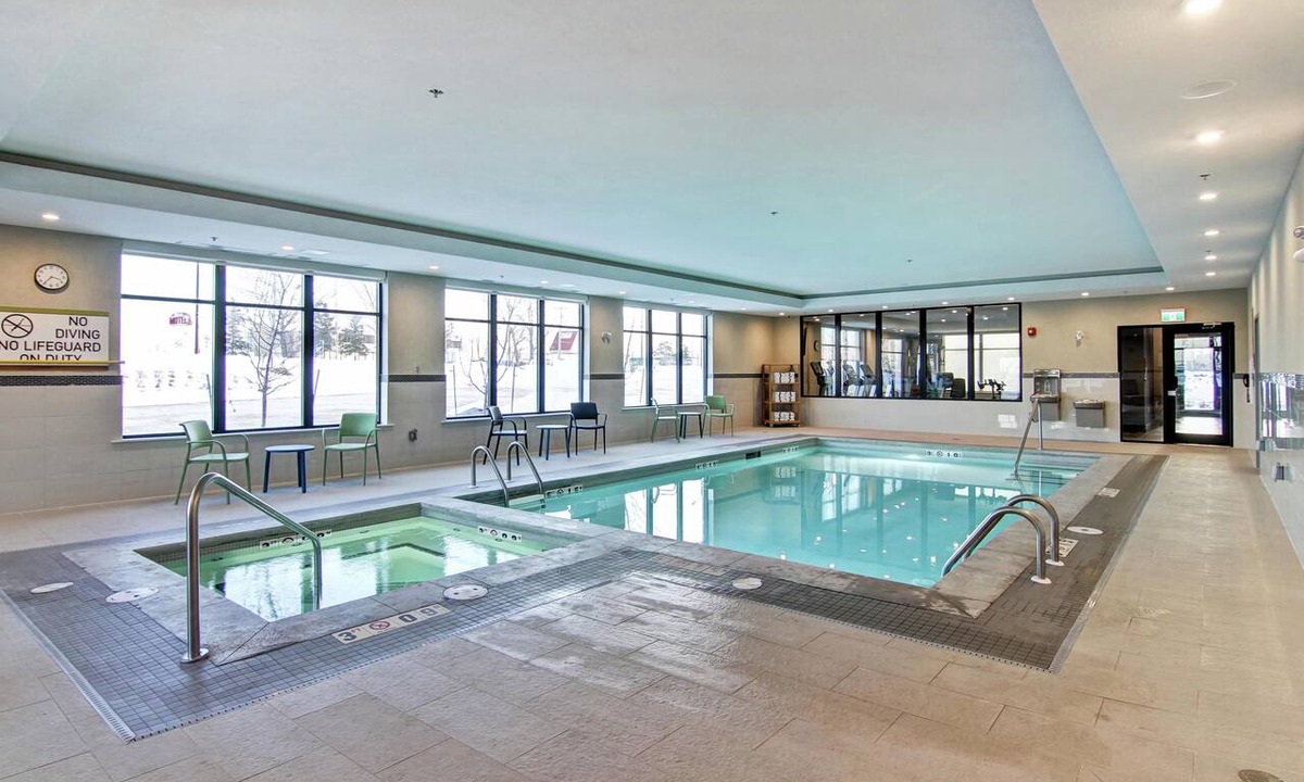 Southwest Edmonton Hotel | Home2 Suites by Hilton Edmonton South