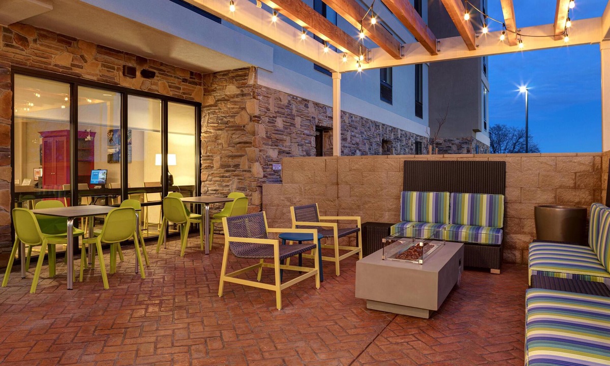 Redding Hotel | Home2 Suites By Hilton Redding