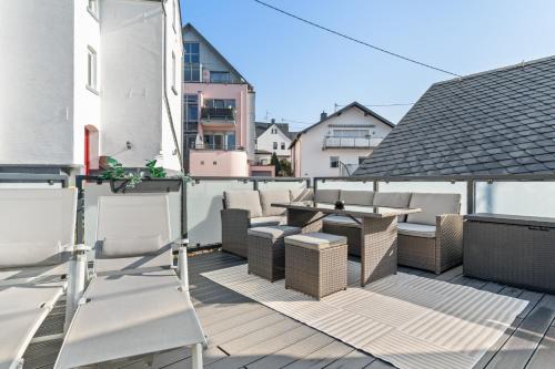 Montabaur House | HOMEBASE am Schloss - Perfekt für Gruppen - 4 Apartments - 1 Haus