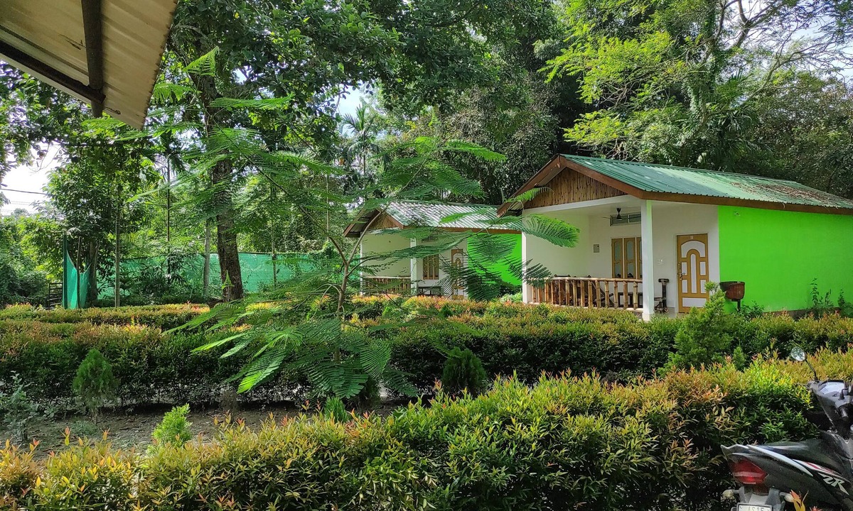 Barangabari Cottage | Homecation Samaina Cottage