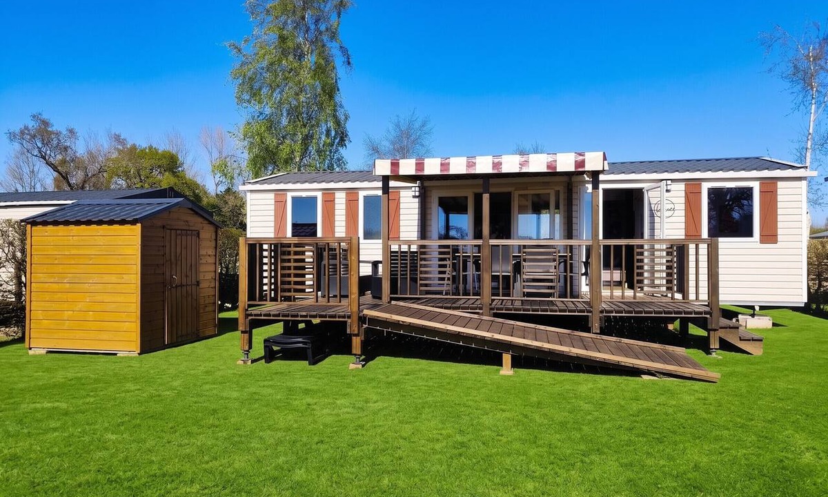 La Haye House | Homerez - Bungalow near The Hague