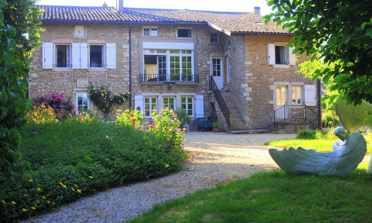 Lacrost Apartment | Homerez - Charming Apartment in Lacrost with Private Garden - 60 m²
