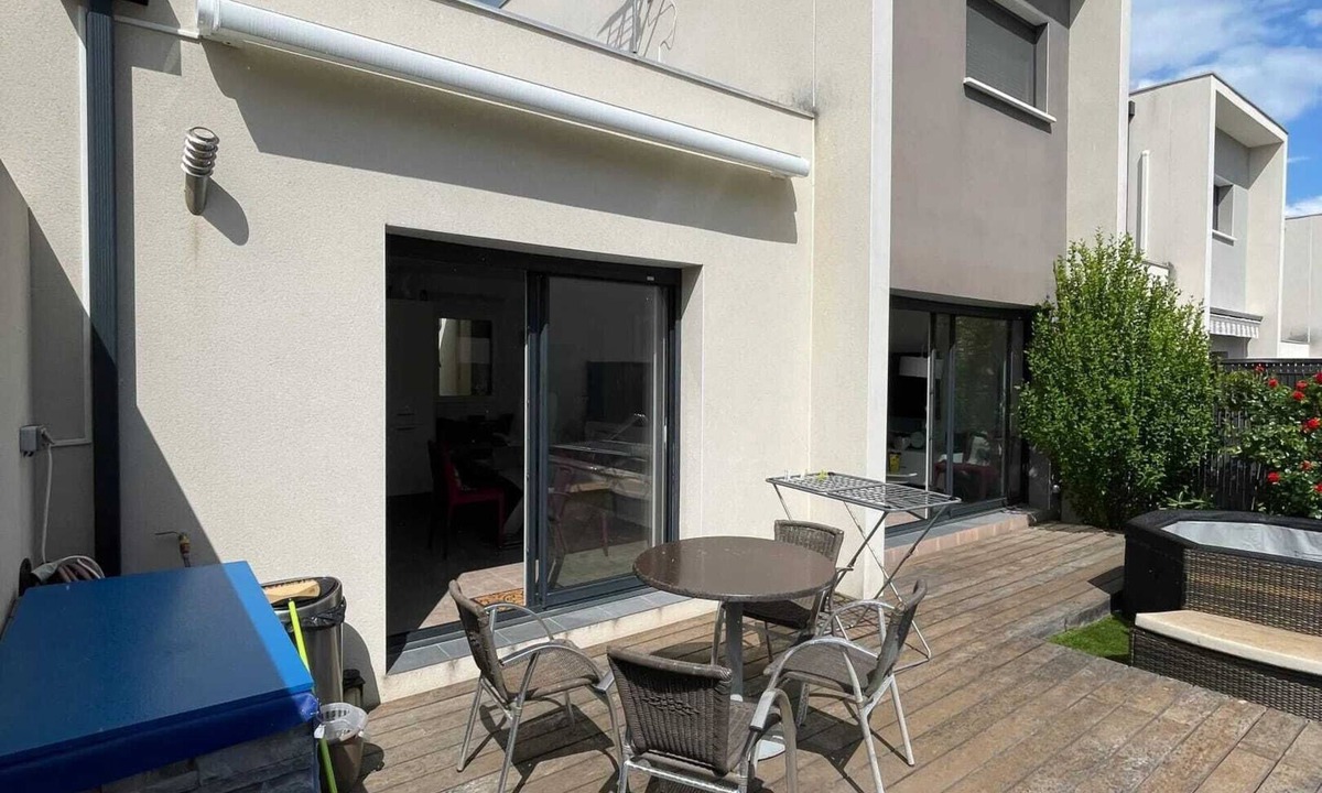 Juvignac House | Homerez - Family House with Pool in Juvignac