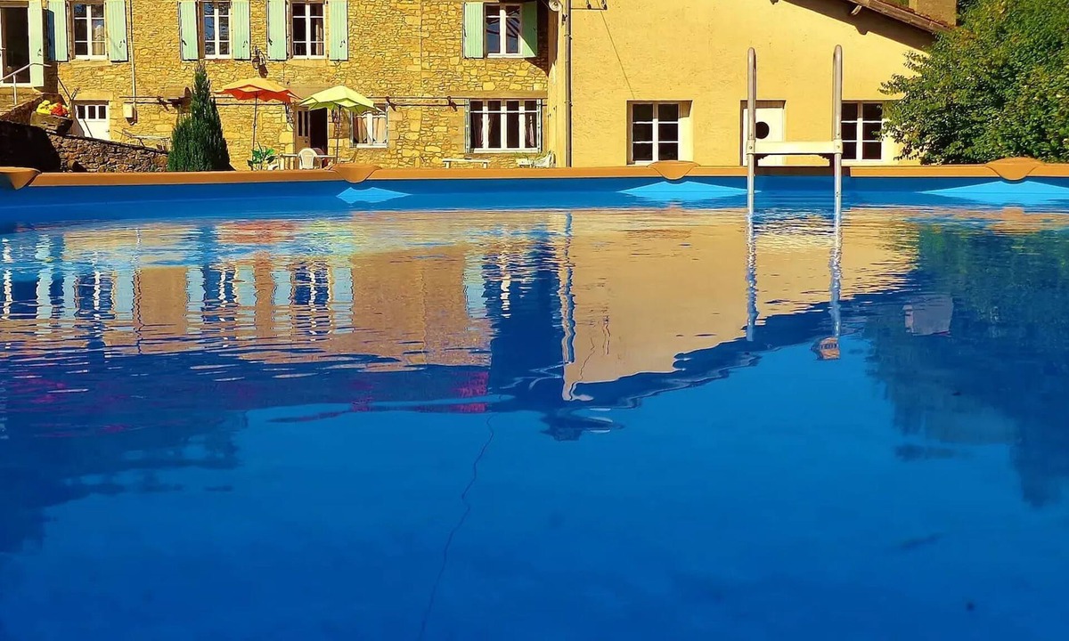 Saint-Cernin-de-lHerm House | Homerez - Private house in Saint-Cernin-de-l'Herm