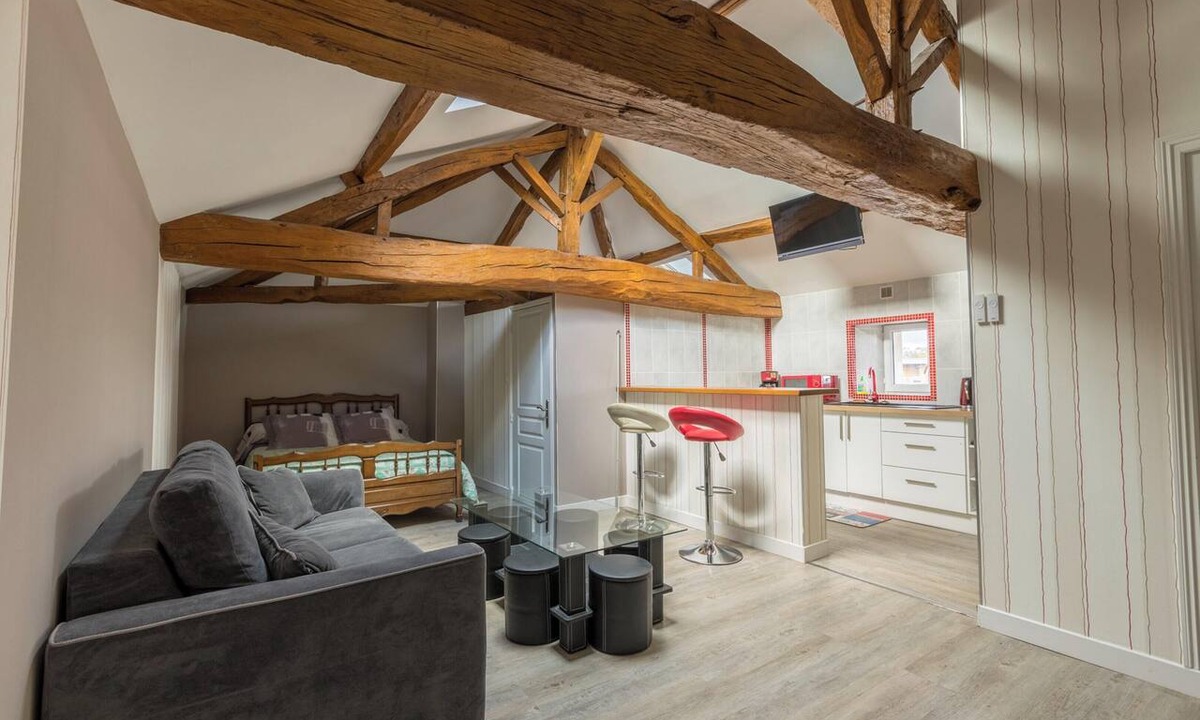 Mouterre-Silly House | Homerez - House in Mouterre-Silly