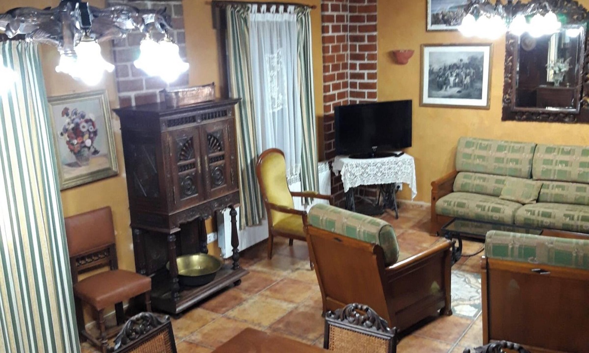 Ivanrey House | Homerez - Mountain View House in Ivanrey
