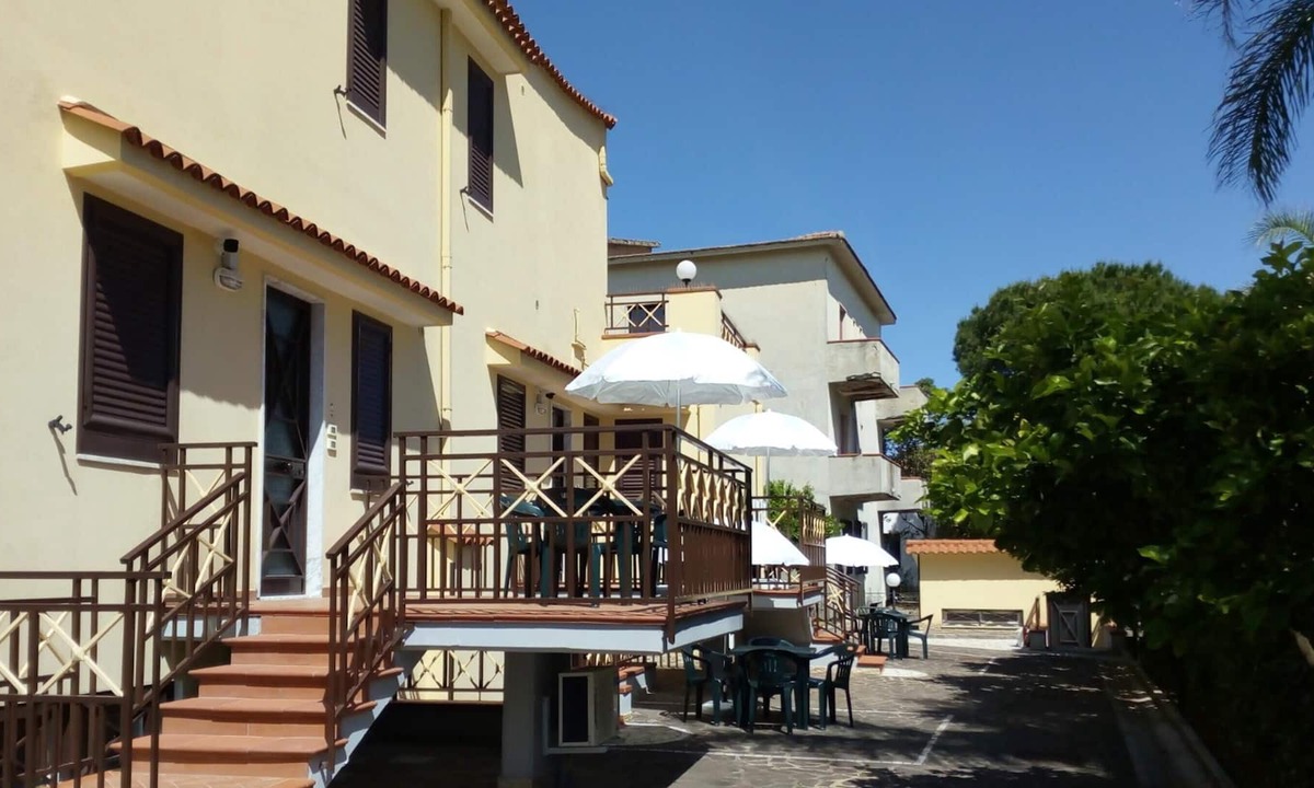 Laura Apartment | Homerez - Nice apartment 600 m from the beach for 5 pers. in Capaccio-Paestum