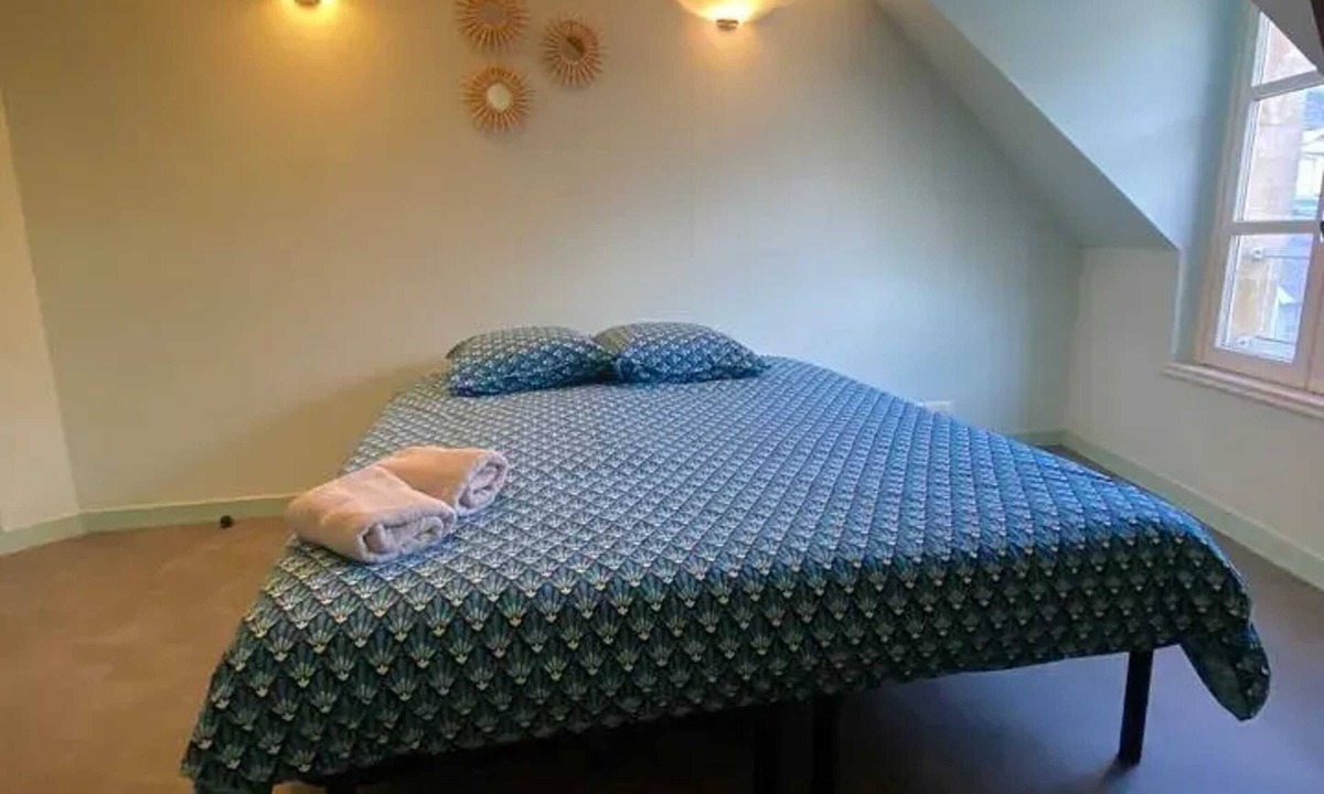 Cherbourg-en-Cotentin Apartment | Homerez - Studio in Cherbourg
