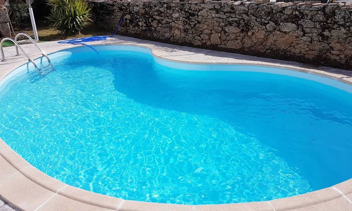 Bemposta House | Homerez - Spacious house with garden near Bemposta + private pool