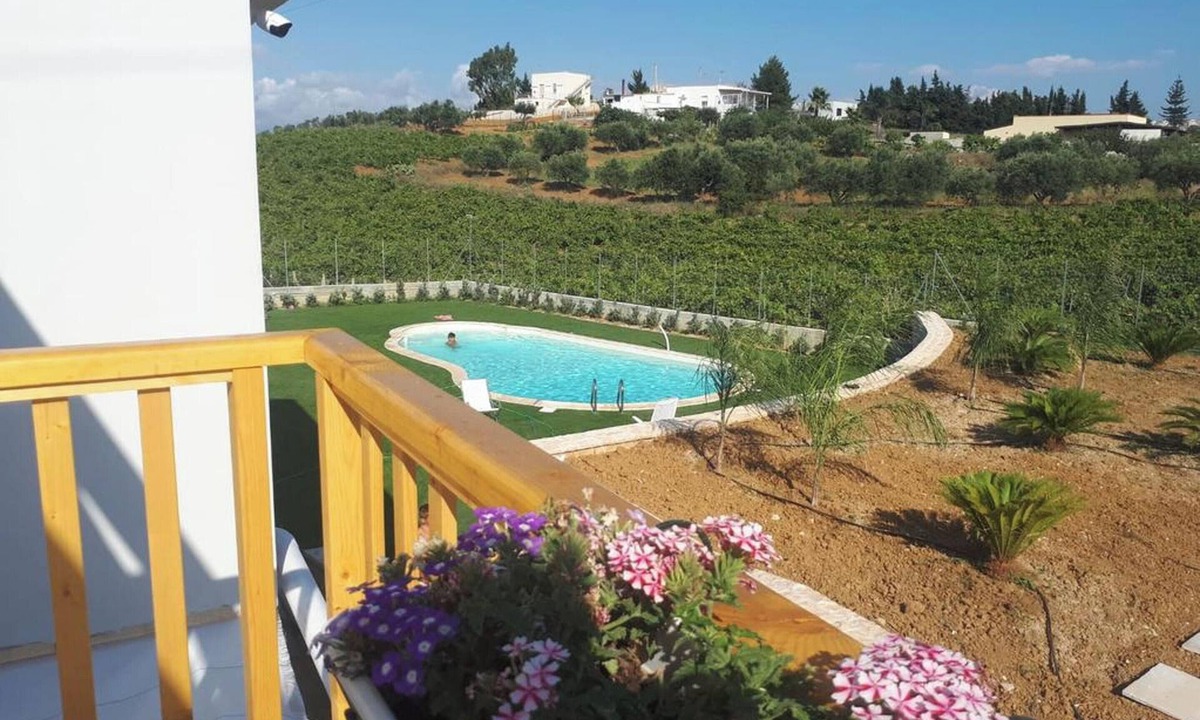 Alcamo Villa | Homerez - Spacious villa with sea and mountain views in Alcamo