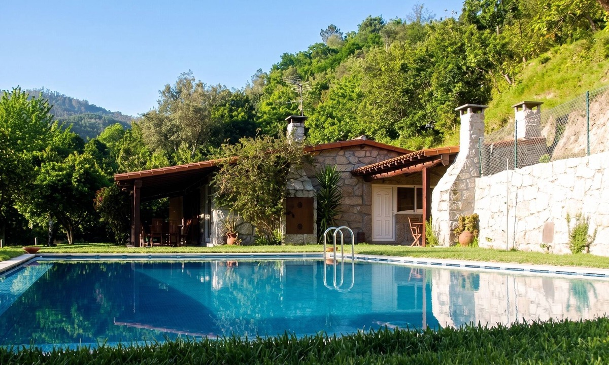 Canicada Villa | Homerez - Villa in Caniçada
