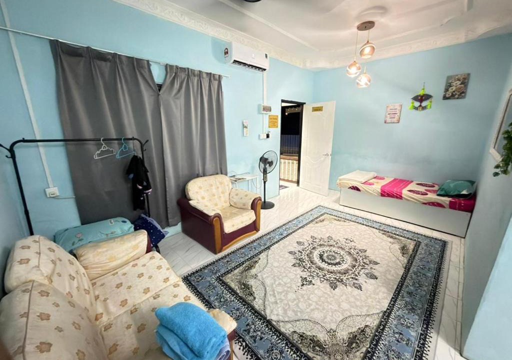 Perak Tengah District House | Homestay Area UiTM Seri Iskandar