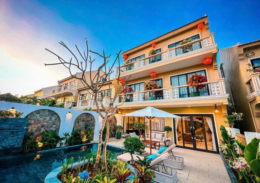 Cam Ha Villa | Hometown Retreat 6-Bedroom Villa near Hoi An Old Town