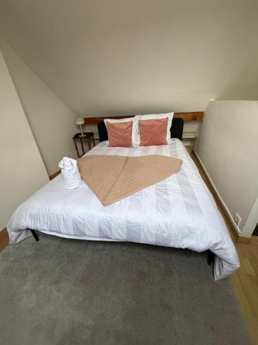 Montry House | Homewood - entire property for 6 people - 4 adults maximum - in village 10 min from Disneyland Paris & TGV RER A