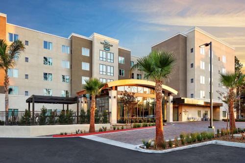 Mission Valley Hotel | Homewood Suites by Hilton San Diego Mission Valley/Zoo