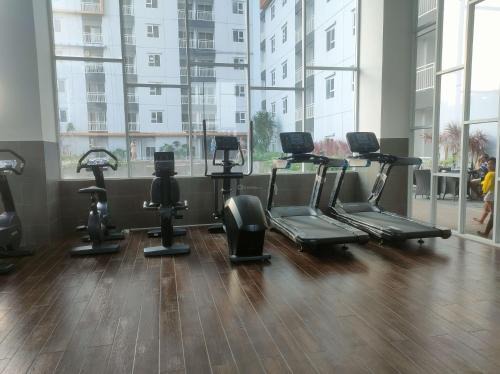 Sidoarjo Apartment | Homey and Comfy 2BR Apartment at Suncity Residence By Travelio