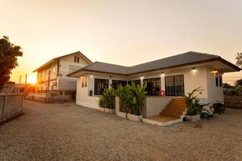 Chiang Khan Villa | Homey Time Pool Villa ChiangKhan พูลวิลล่า เชียงคาน