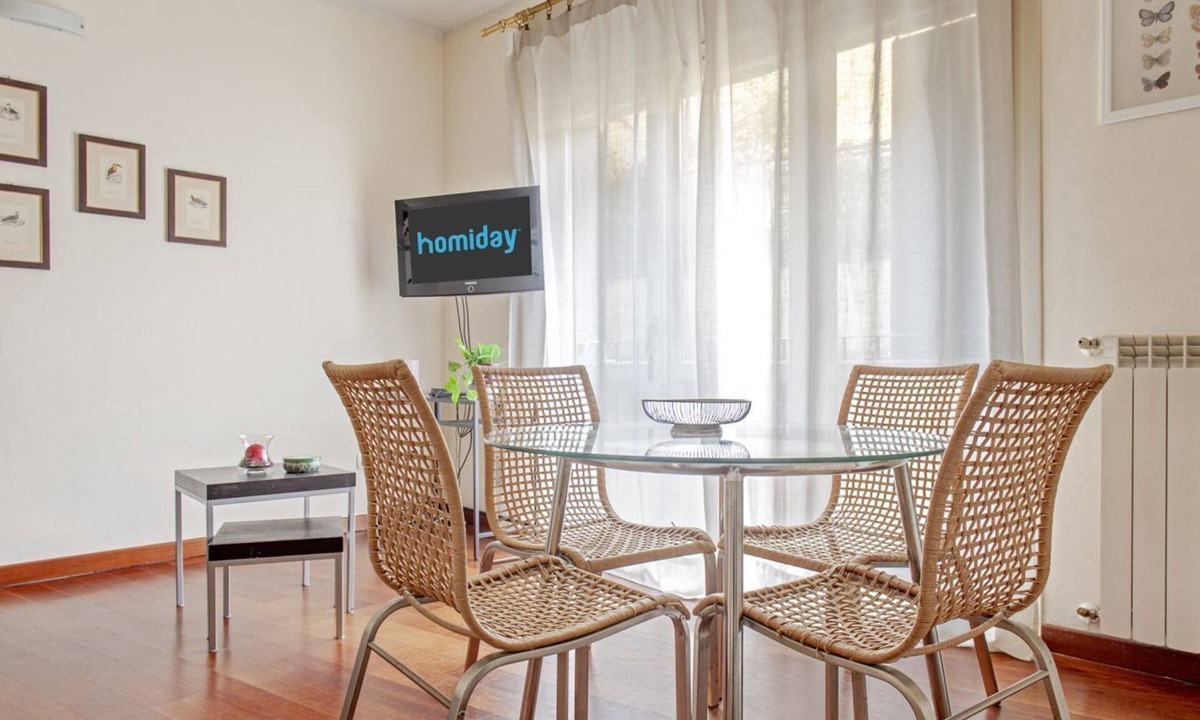 San Francesco Apartment | Homiday-Centro: Relax and enjoy this simple and comfortable accommodation in the heart of the city maintaining at the same time tranquility and silence during the night hours. Located in the city center, it allows you to reach the station or the tower of