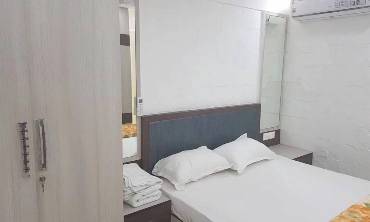 Malviya Nagar House | Homlee- Heritage Home wt kitchen in Central Delhi