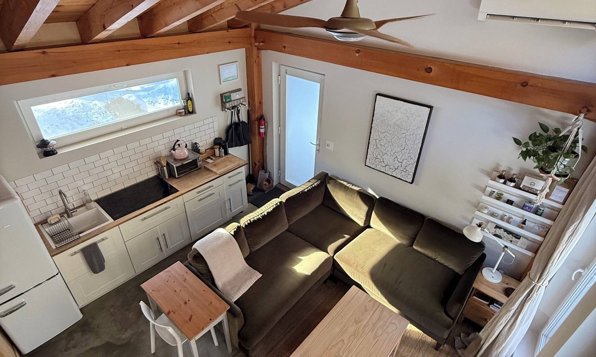 Putney Cottage | Honeycrisp Cottage - A Tiny Timberframe