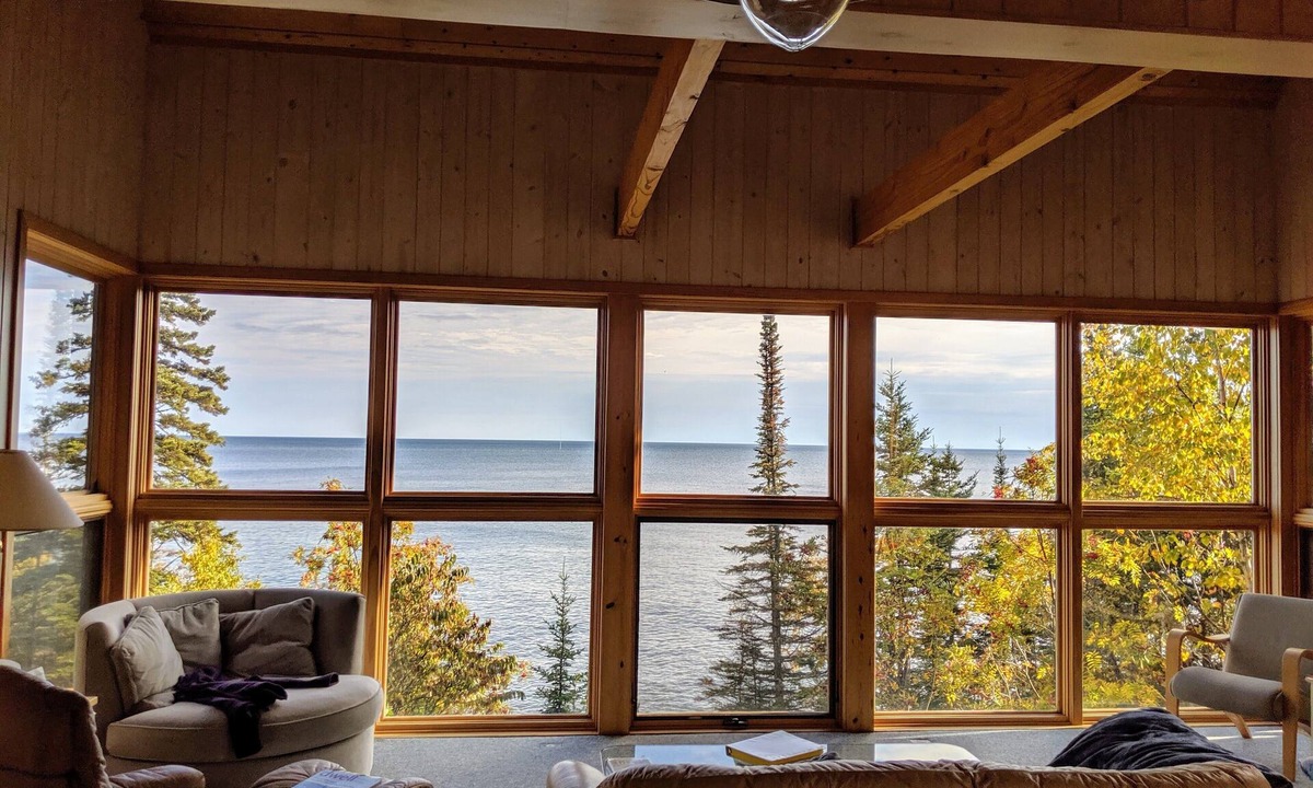 Lutsen House | Honeymoon Home on Superior Pebble Beach