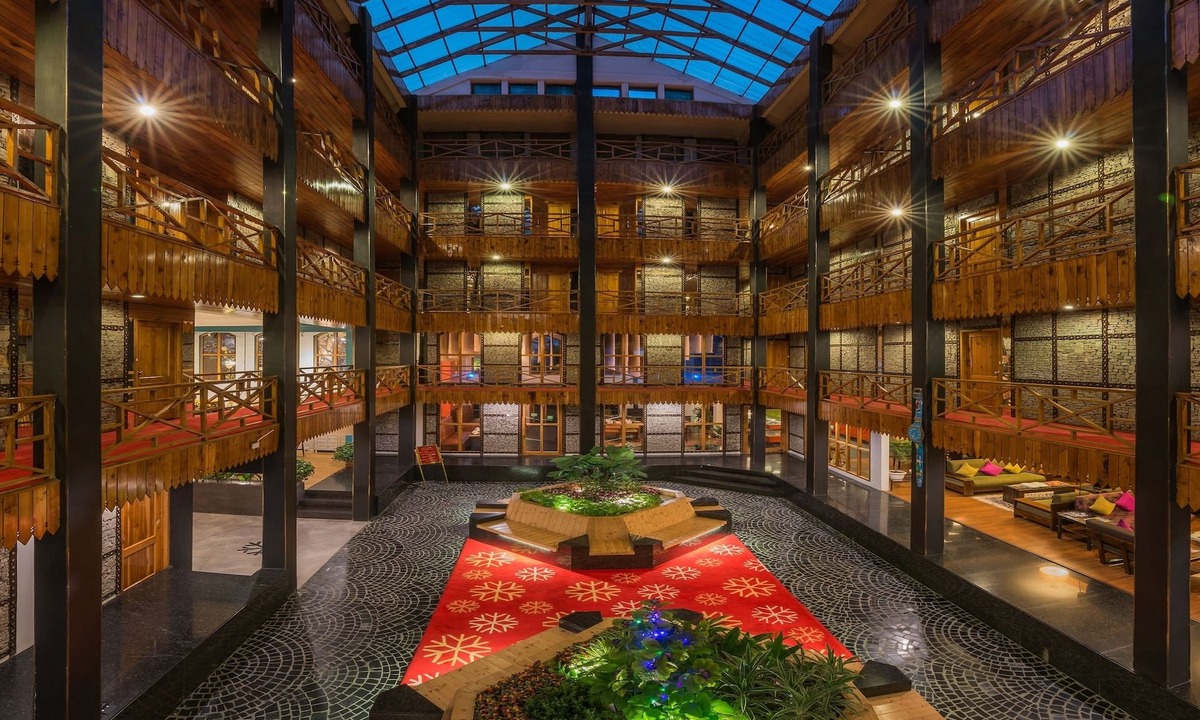 Manali Hotel | Honeymoon Inn