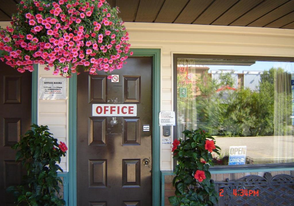 Drumheller Hotel | Hoo-Doo Motel
