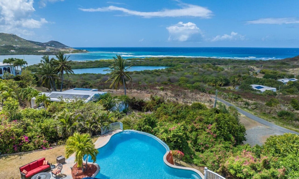 Estate Judiths Fancy House | Hook ’em on Paradise - Luxury Villa