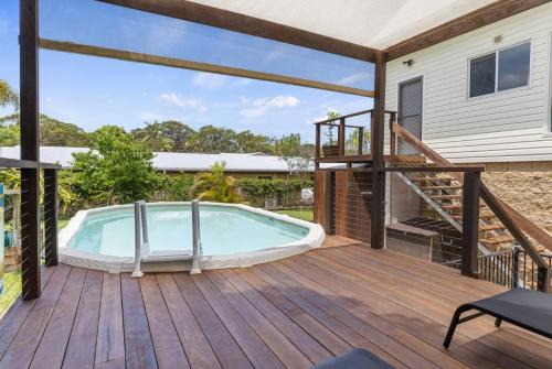 Tin Can Bay House | Hook Wine and Sinker