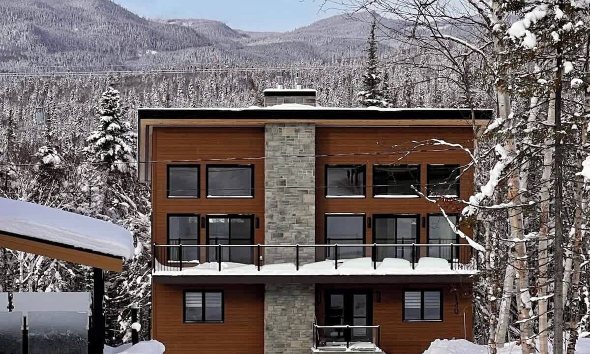 Saint-David-de-Falardeau House | Hors-Piste | Tavata Chalets | Valinouët