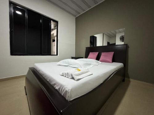 Florida Hotel | HOSPEDAJE CASANOVA FlORIDA VALLE