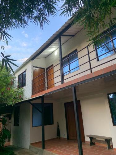 Dagua House | hospedaje ecopolis birds